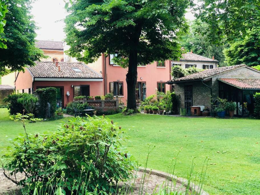 ホテル La Casa Di Marina フェラーラ エクステリア 写真