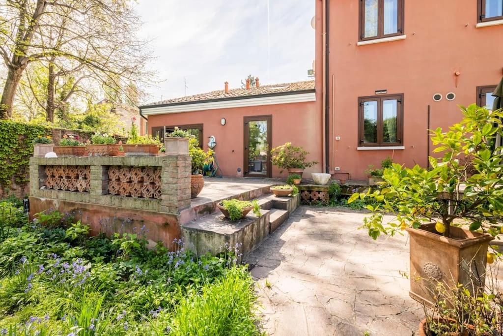 ホテル La Casa Di Marina フェラーラ エクステリア 写真